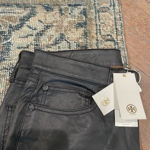 NWT Tory Burch black coated skinny jeans. Sz 29